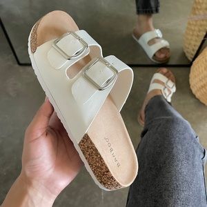 NIB “Mandy” Adjustable Strap Sandal - White